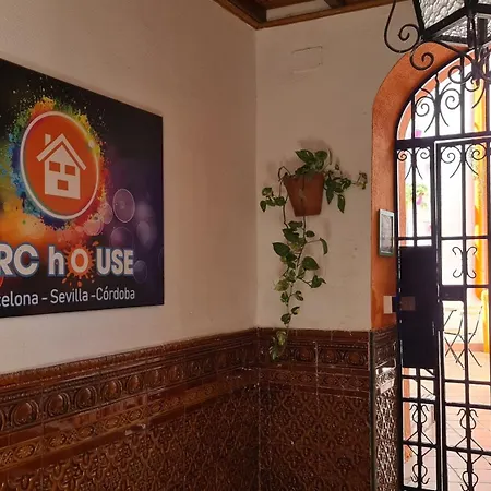 Arc House Only Adults Pensión