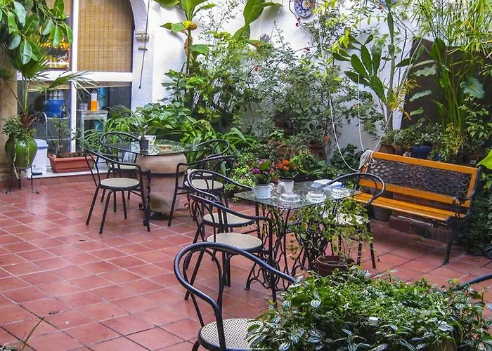 Arc House Only Adults Πανσιόν